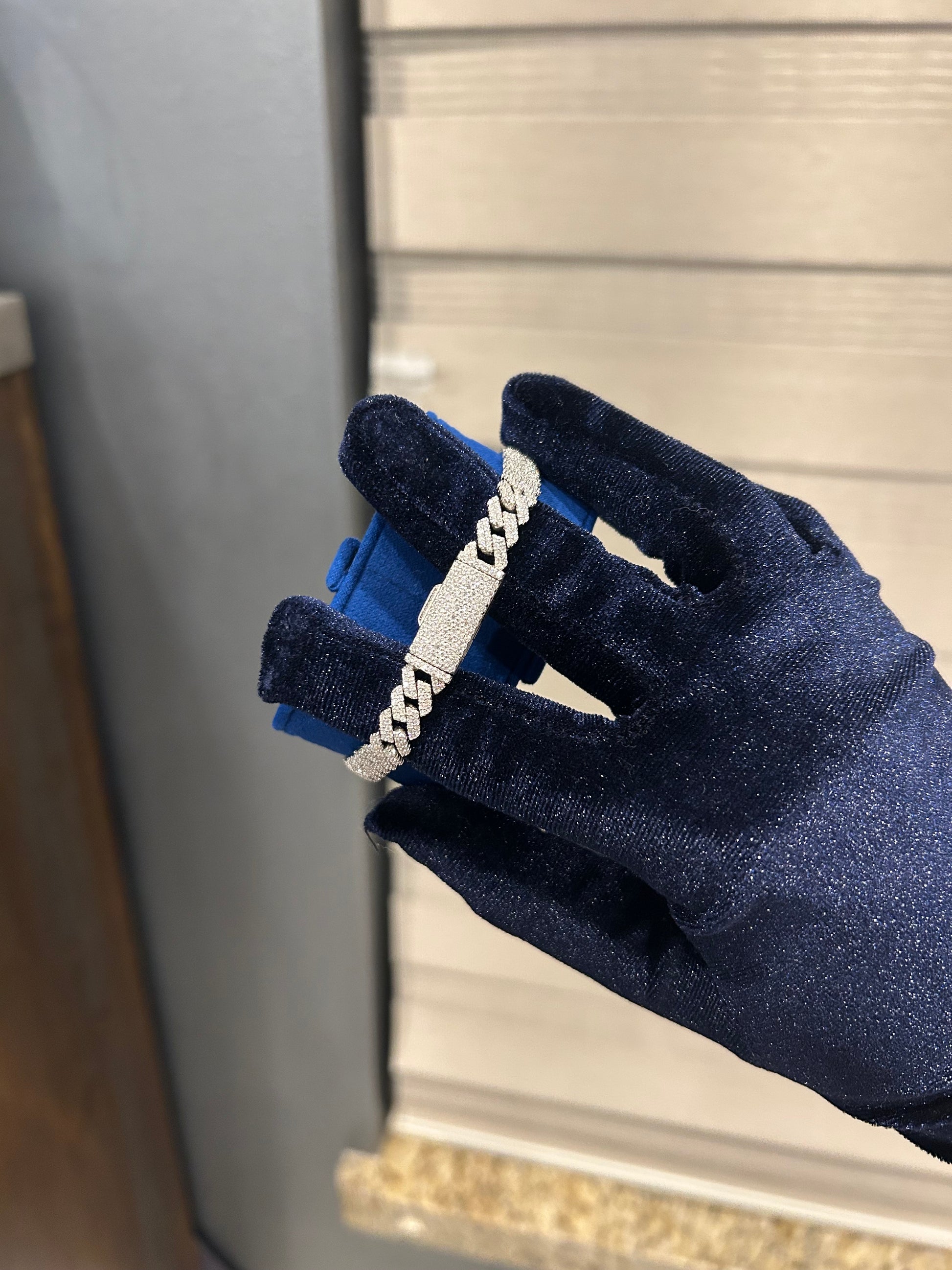 8MM CUBAN LINK BRACELET ICED OUT WITH VVS LAB CREATED MOISSANITE .925
